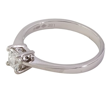 Platinum Diamond 0.33cts solitaire Ring size M